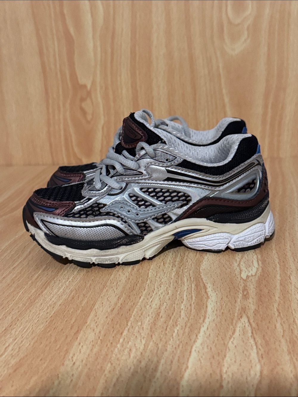 Saucony KIDS Athletic Shoes - Silver Black Brown
